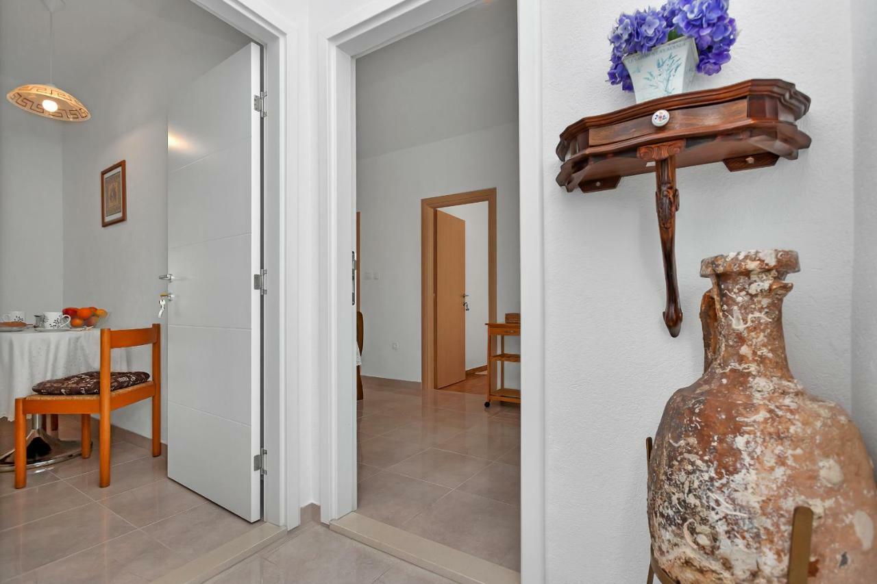 Appartement Mirjana & Ivo à Makarska Extérieur photo
