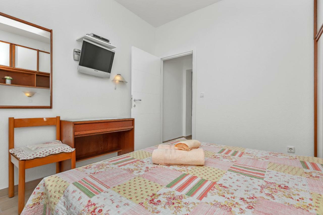 Appartement Mirjana & Ivo à Makarska Extérieur photo