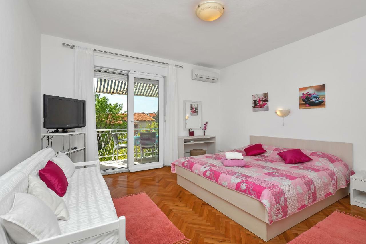 Appartement Mirjana & Ivo à Makarska Extérieur photo