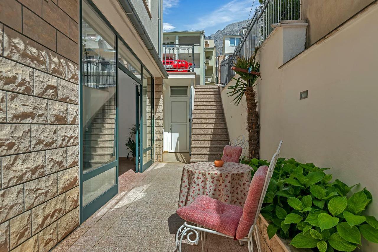 Appartement Mirjana & Ivo à Makarska Extérieur photo